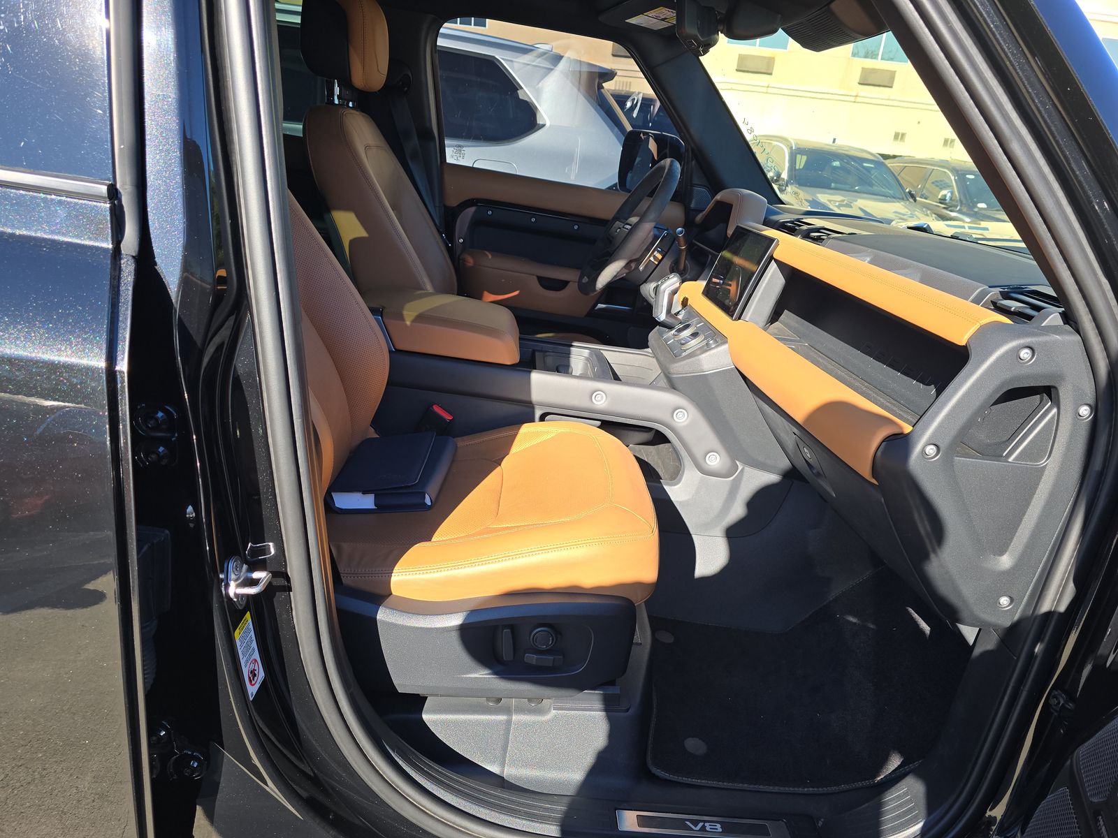 2023 Land Rover Defender 110 V8 AWD