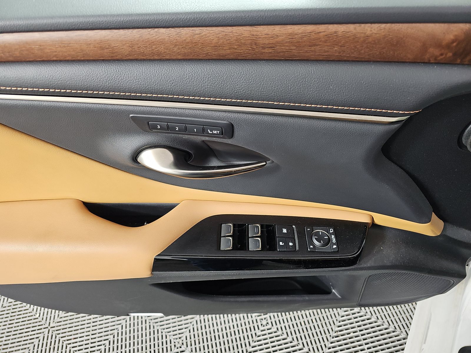 2023 Lexus ES ES 300h FWD