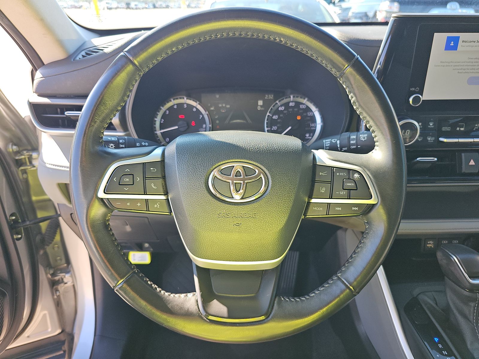 2023 Toyota Highlander LE FWD