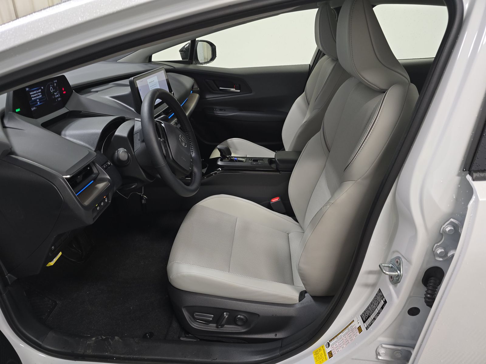 2024 Toyota Prius XLE FWD