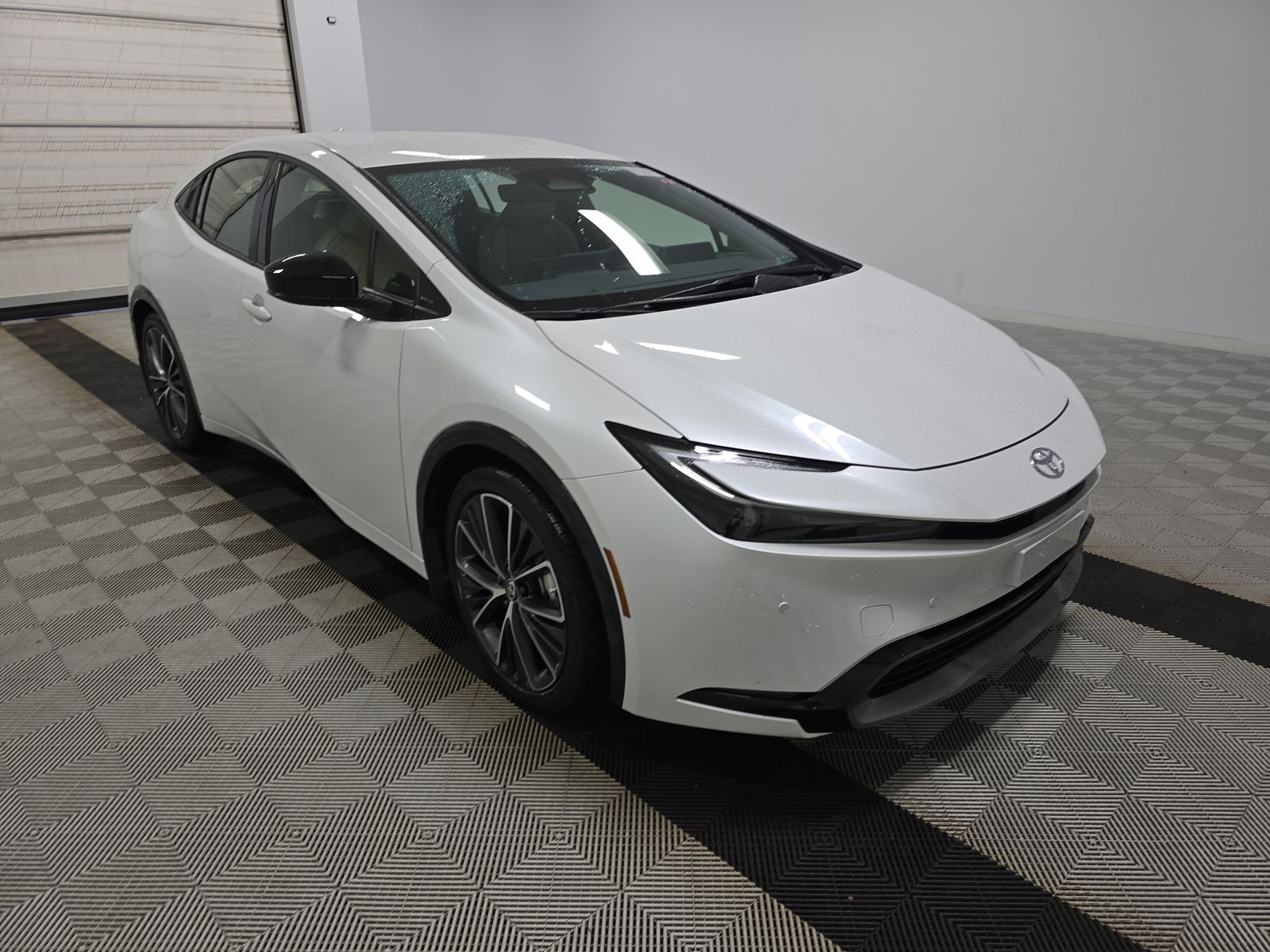 2024 Toyota Prius XLE FWD