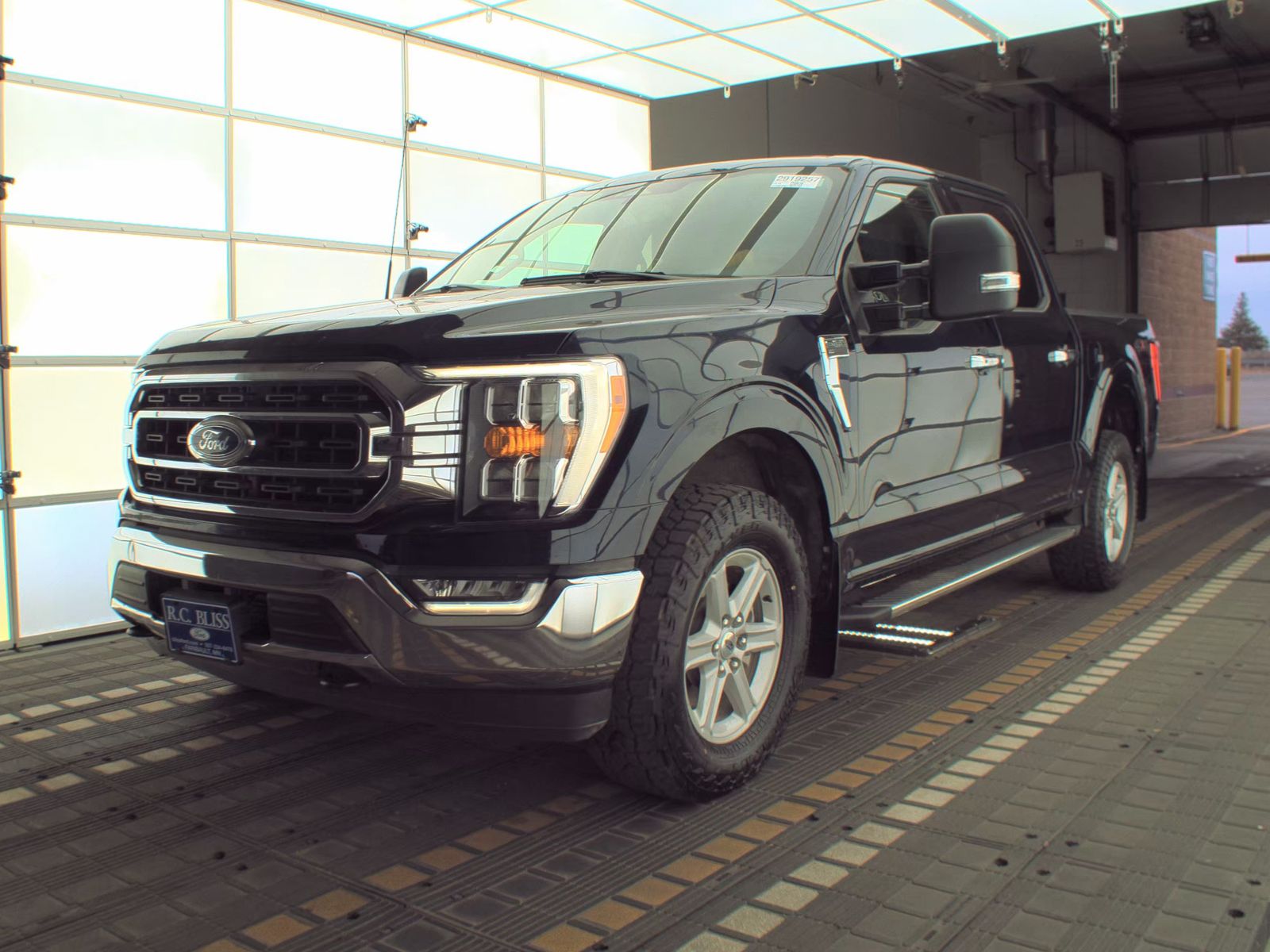 2023 Ford F-150 XLT AWD