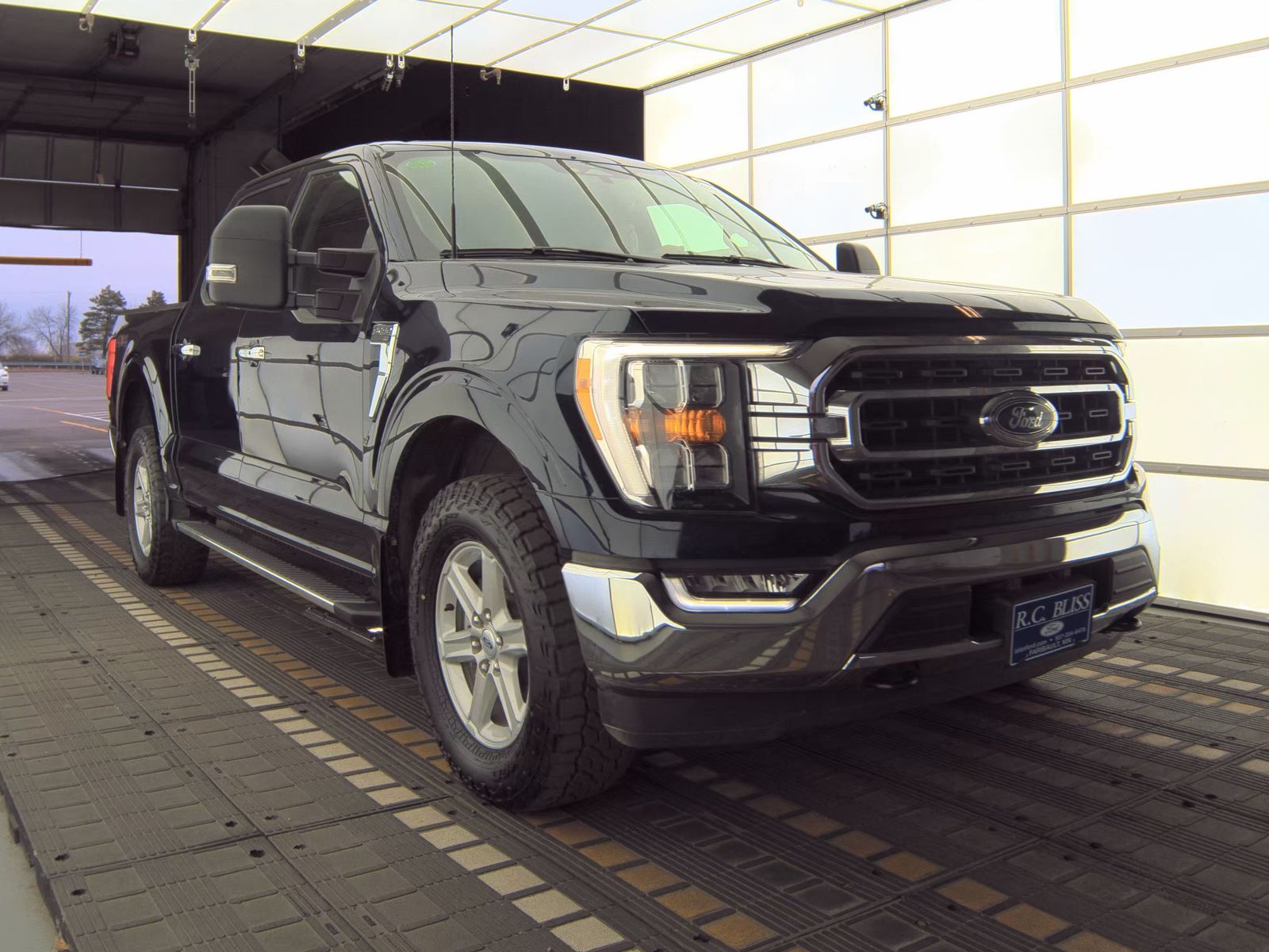 2023 Ford F-150 XLT AWD