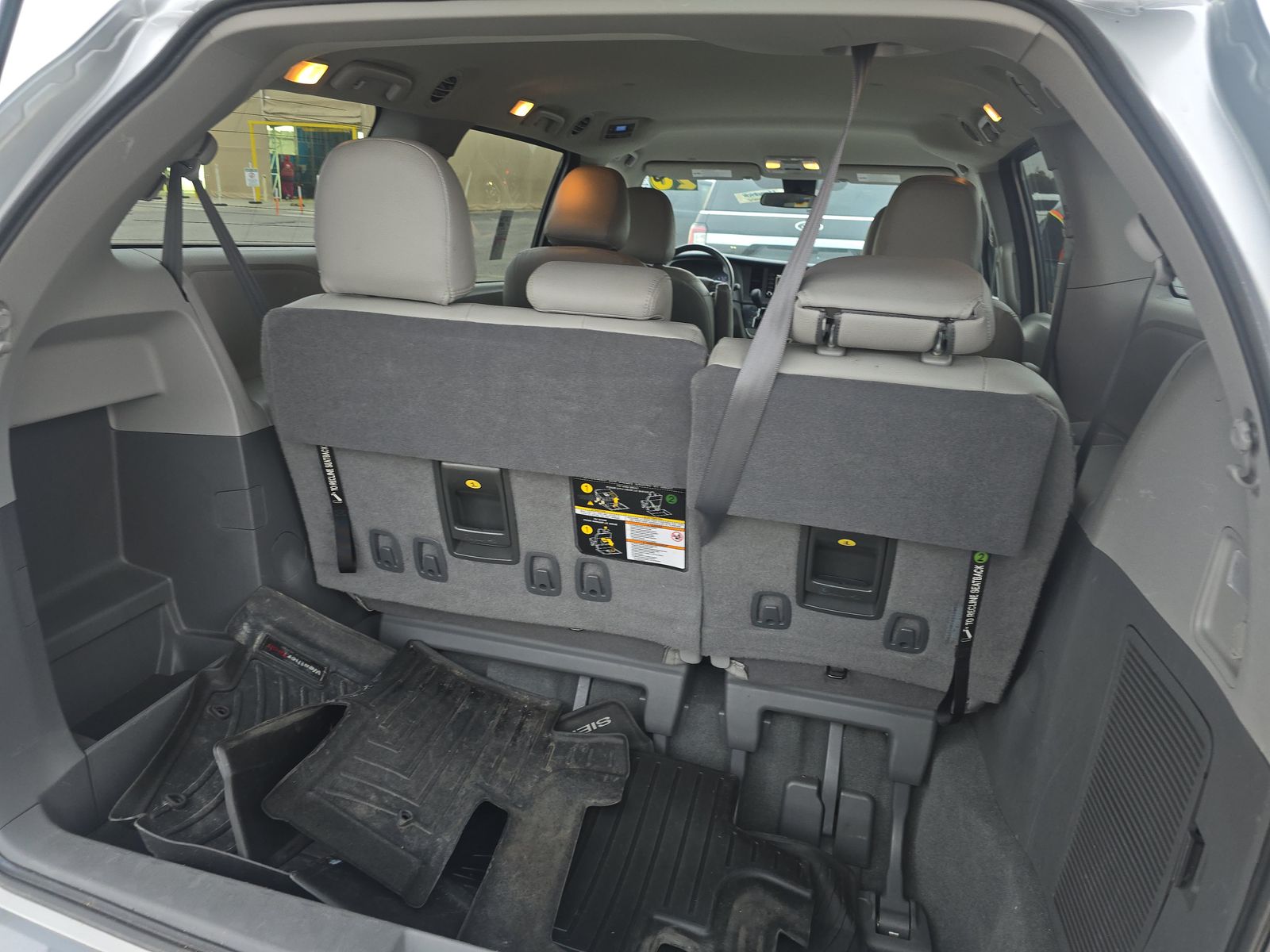 2020 Toyota Sienna L FWD