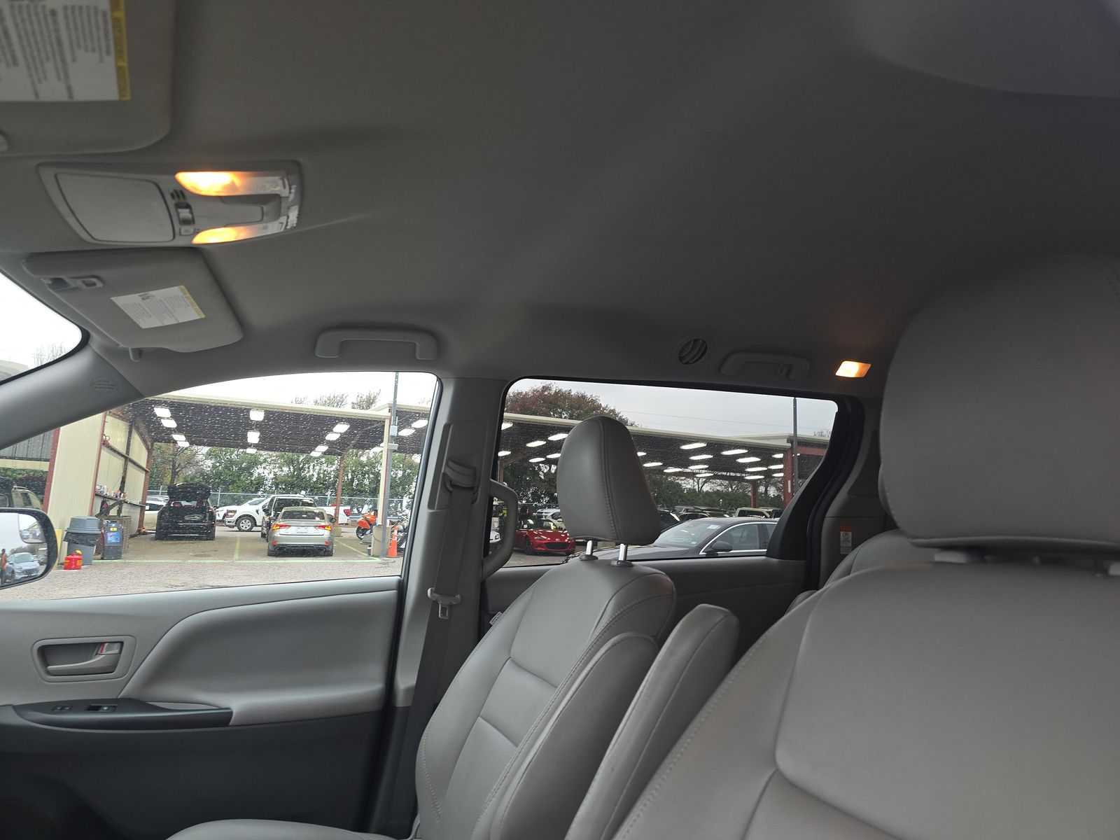 2020 Toyota Sienna L FWD