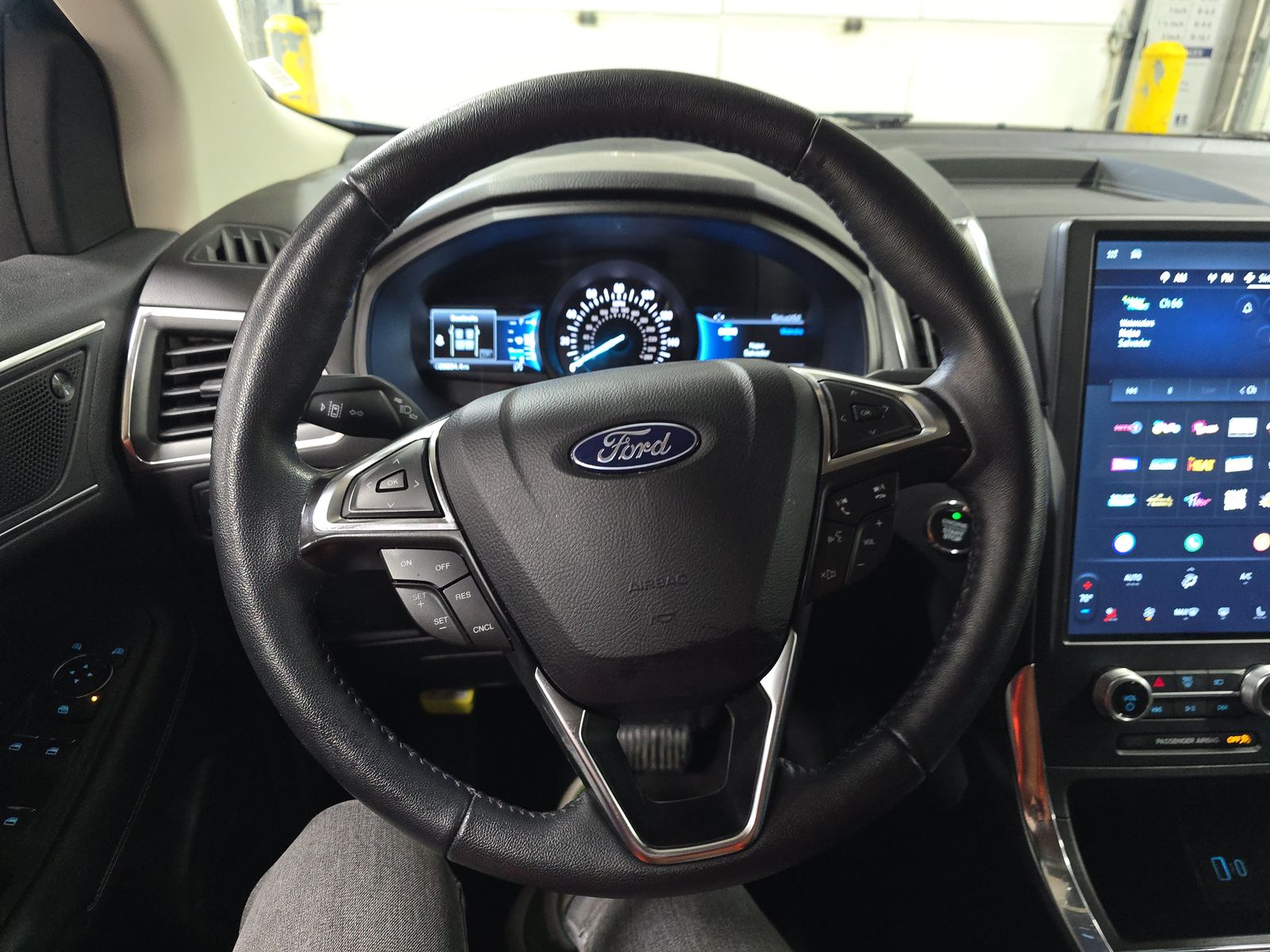 2024 Ford Edge Titanium AWD