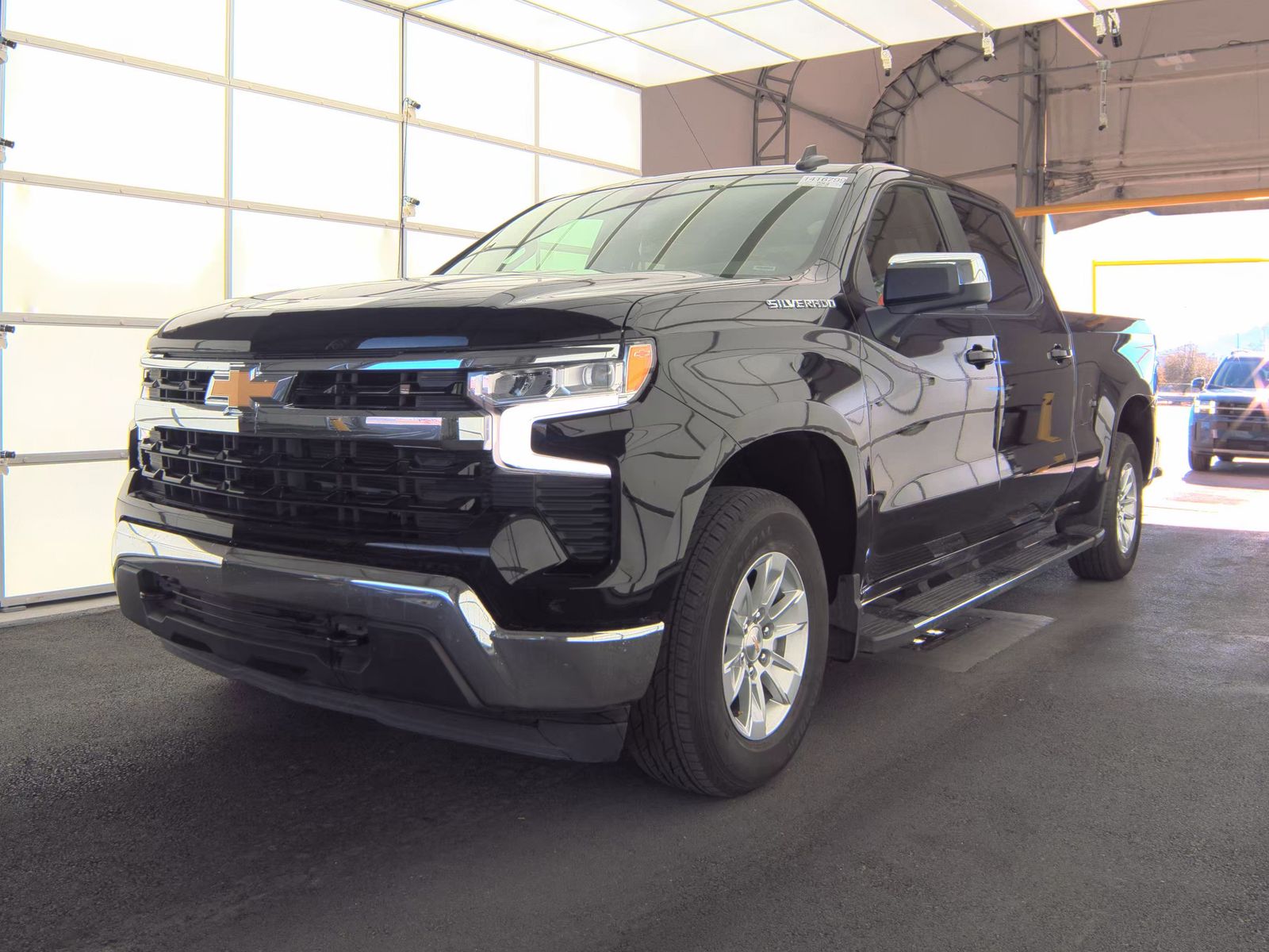 2024 Chevrolet Silverado 1500 LT AWD