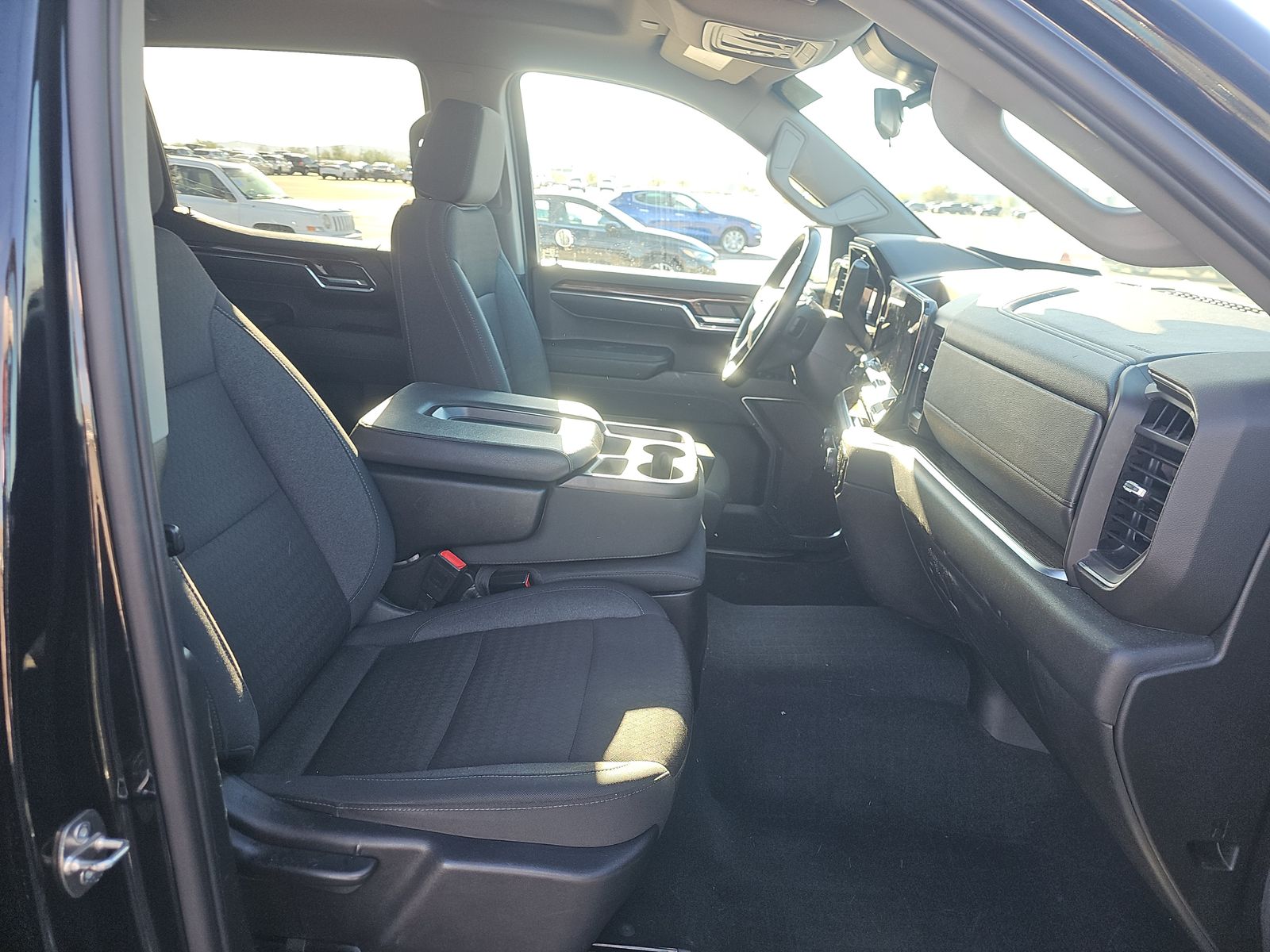 2024 Chevrolet Silverado 1500 LT AWD