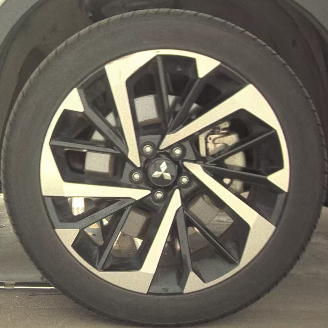 2024 Mitsubishi Outlander SE Black Edition FWD