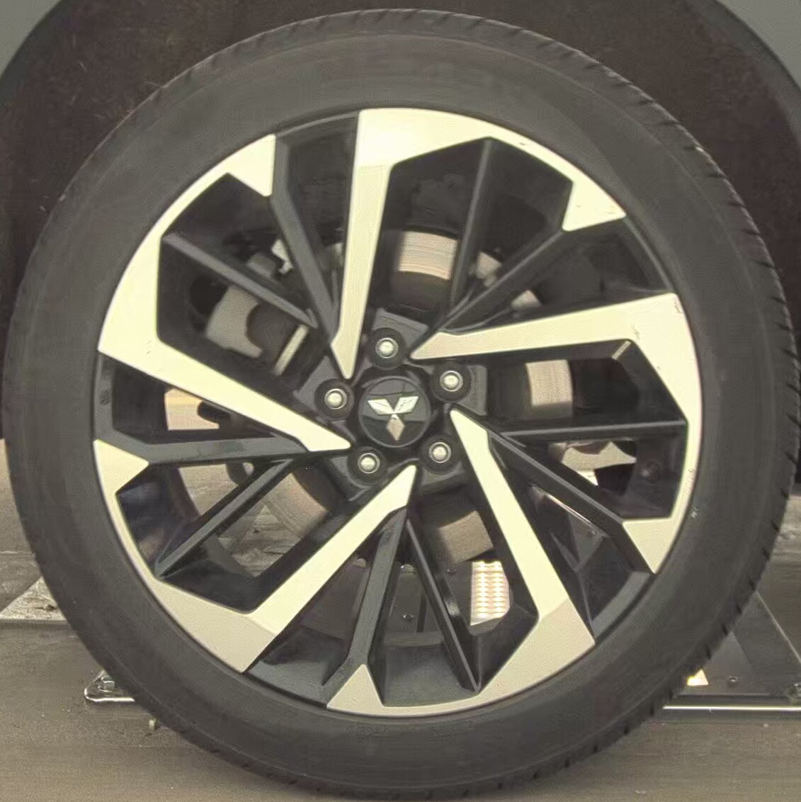 2024 Mitsubishi Outlander SE Black Edition FWD