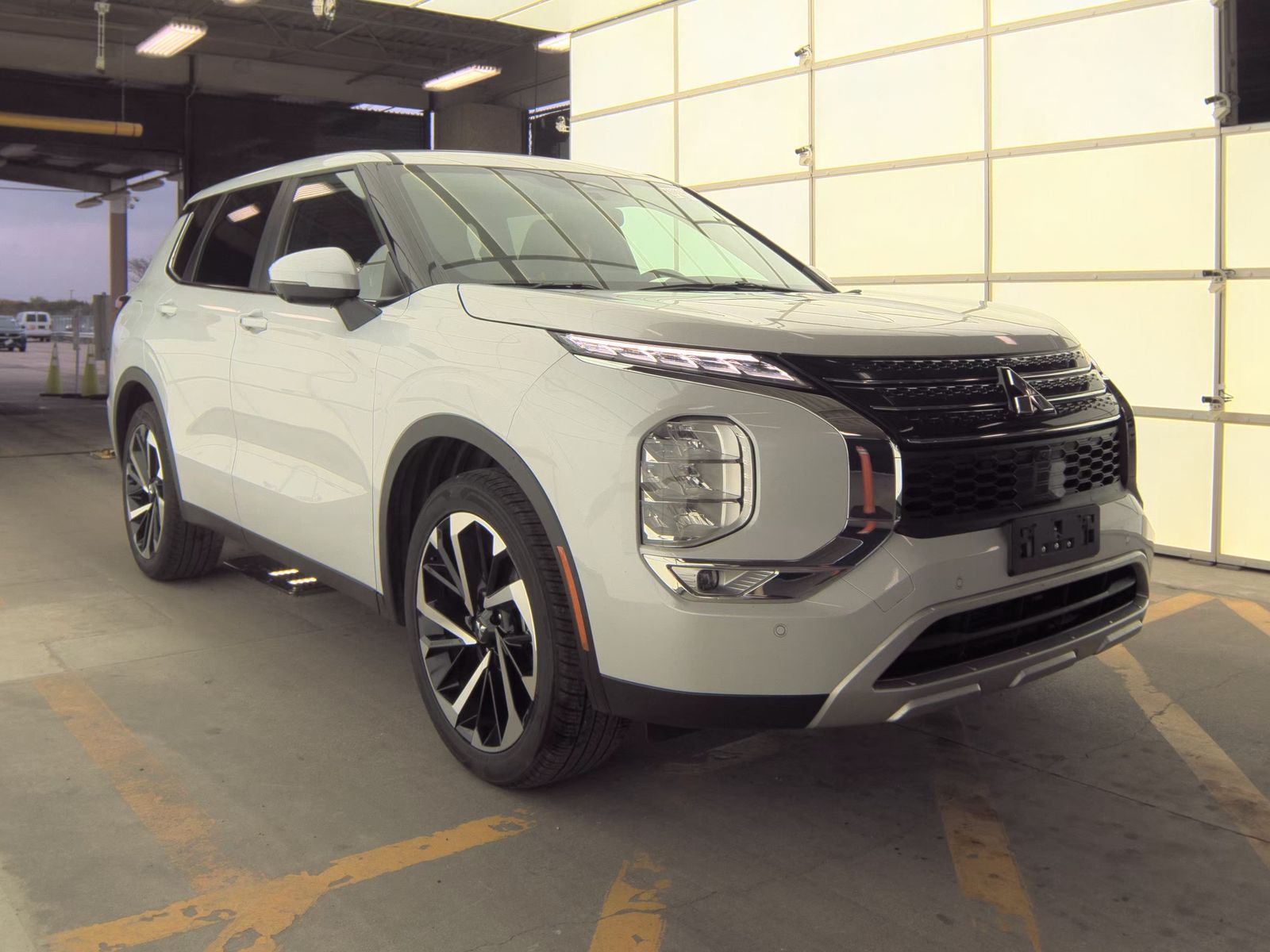 2024 Mitsubishi Outlander SE Black Edition FWD