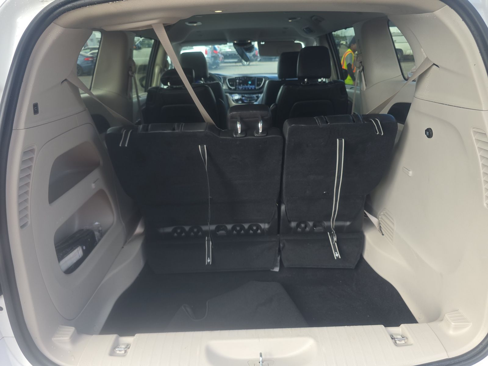 2024 Chrysler Pacifica Touring L FWD