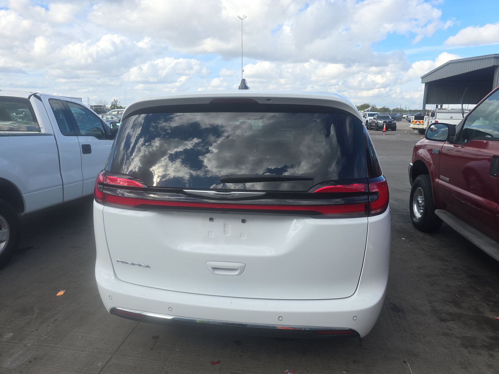 2024 Chrysler Pacifica Touring L FWD