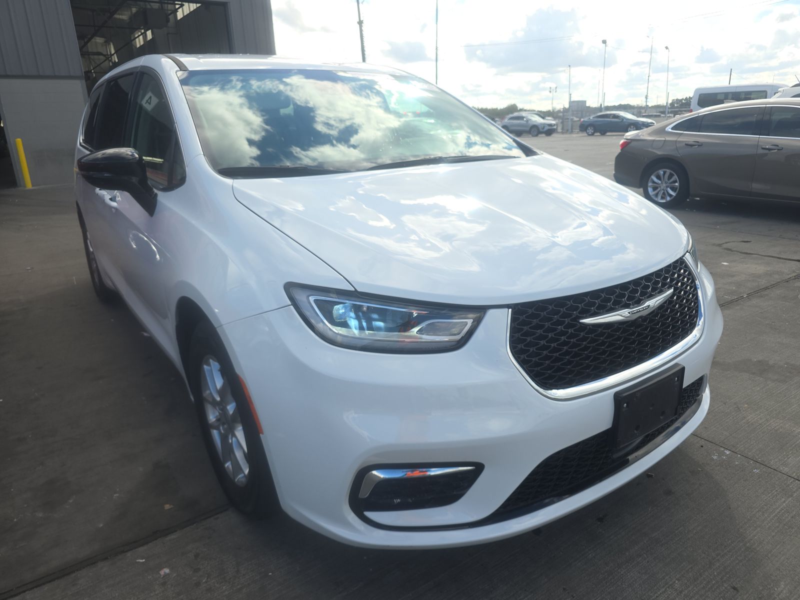 2024 Chrysler Pacifica Touring L FWD