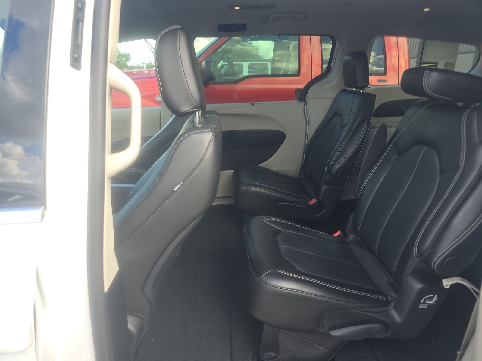 2024 Chrysler Pacifica Touring L FWD