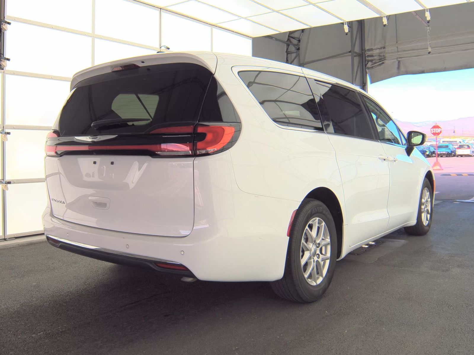 2024 Chrysler Pacifica Touring L FWD