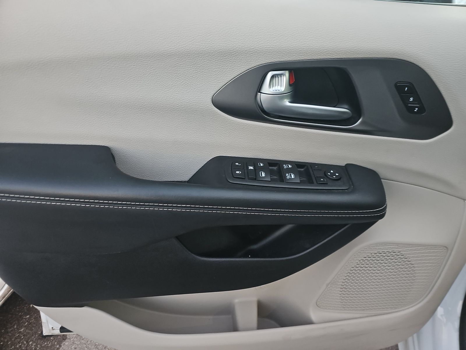 2024 Chrysler Pacifica Touring L FWD