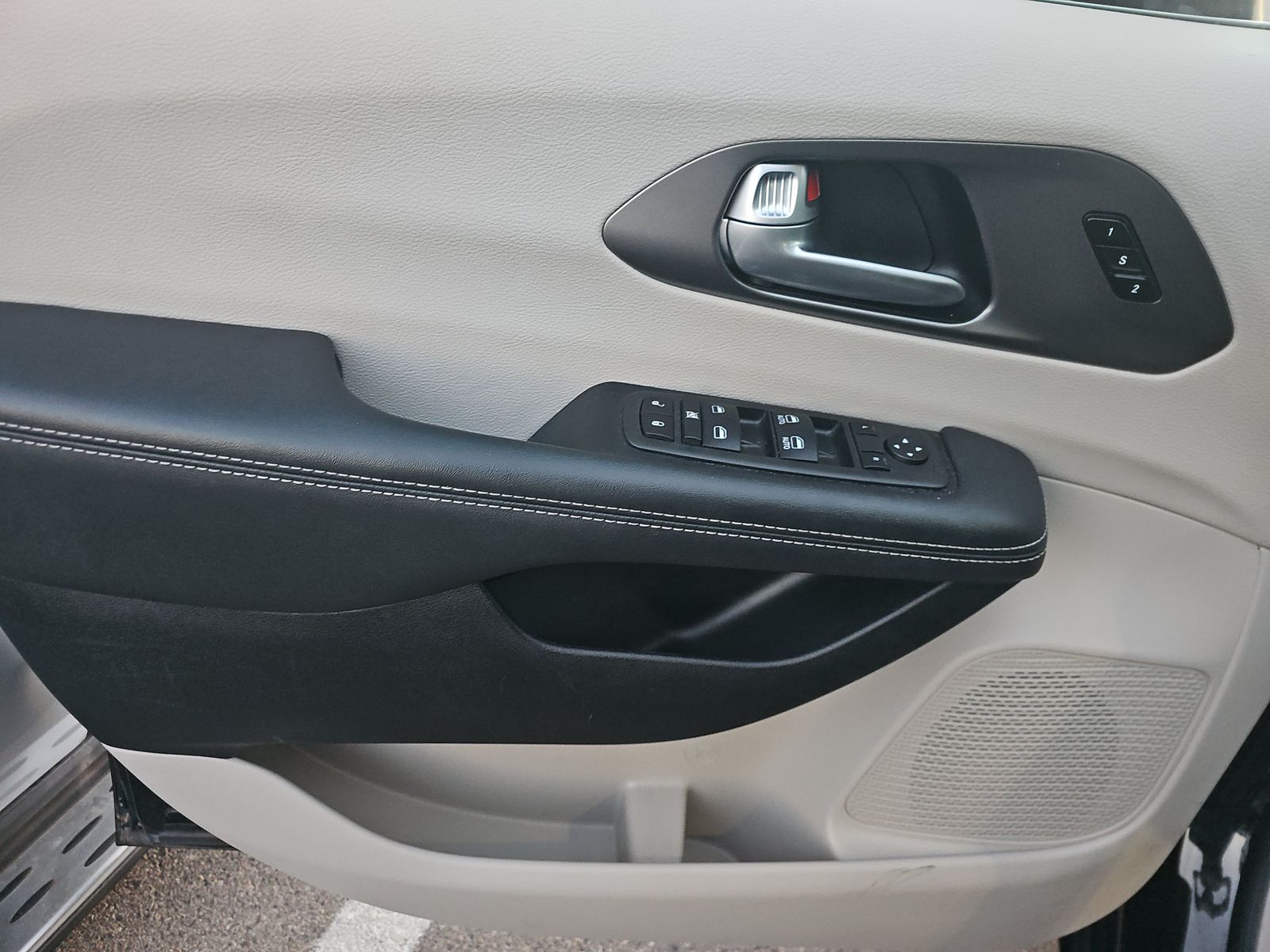 2024 Chrysler Pacifica Touring L FWD