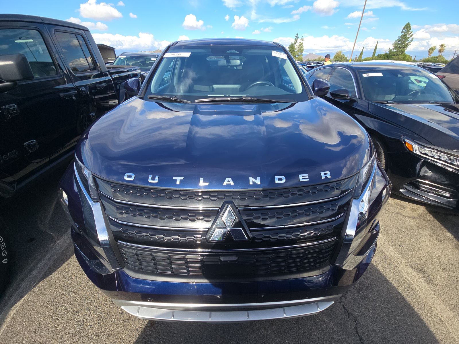 2024 Mitsubishi Outlander SE AWD