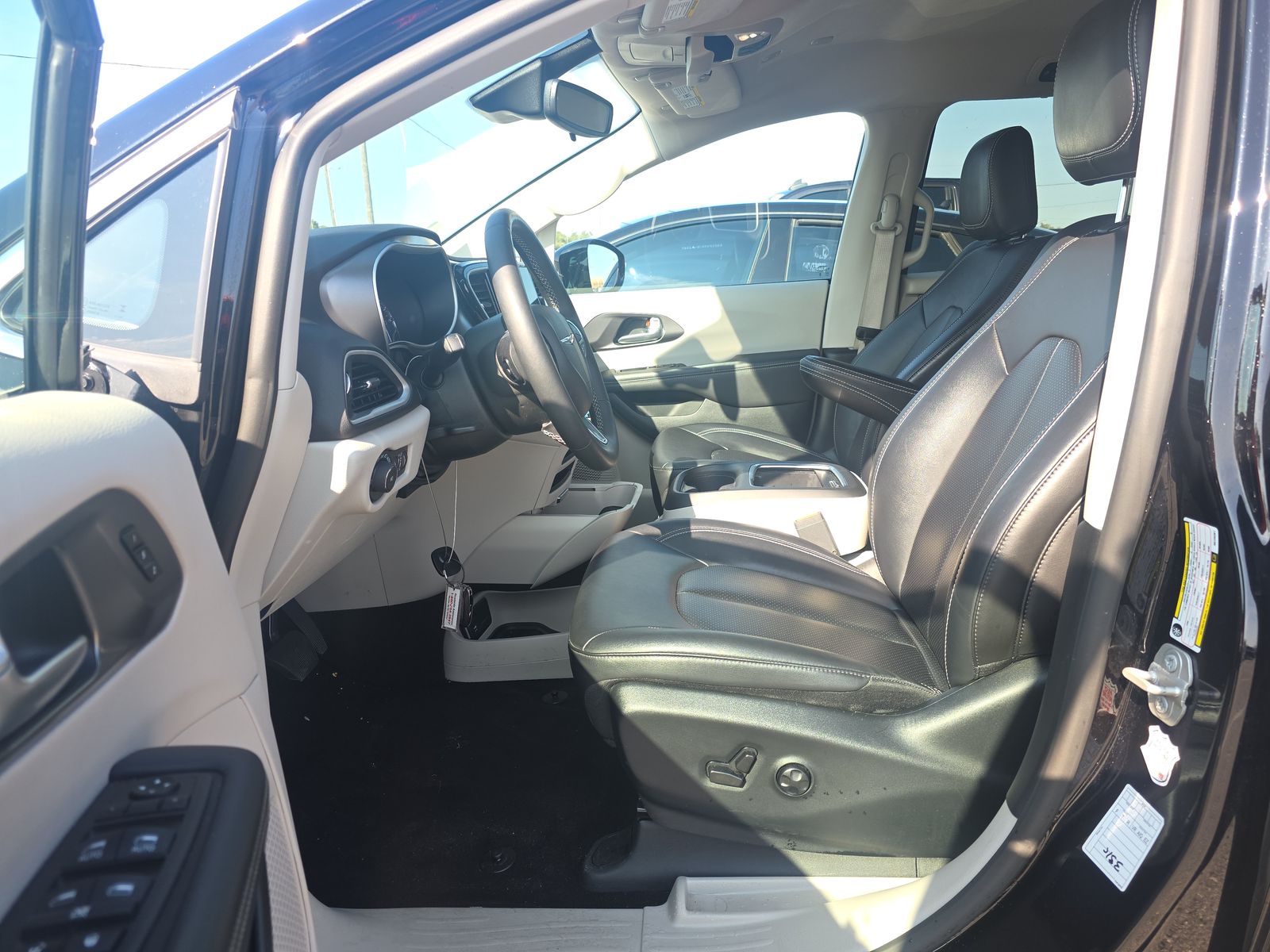 2024 Chrysler Pacifica Touring L FWD