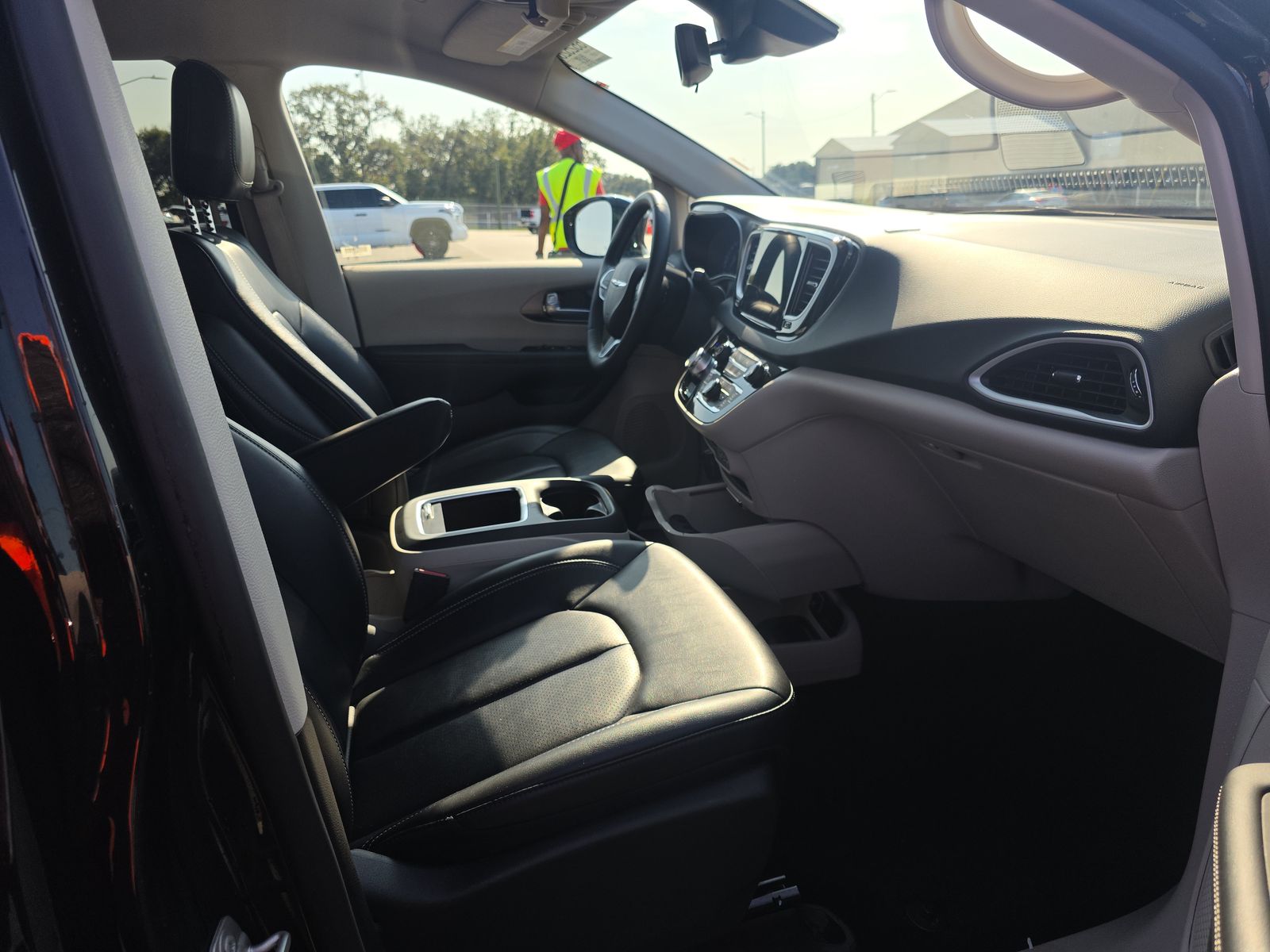 2024 Chrysler Pacifica Touring L FWD