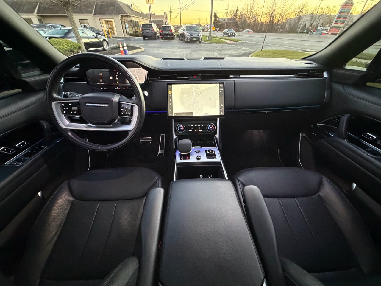 2023 Land Rover Range Rover SE LWB AWD