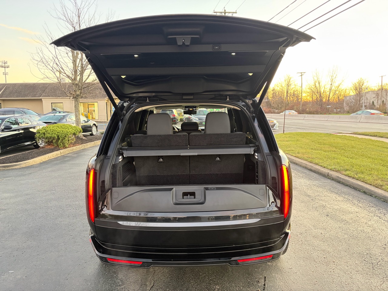 2023 Land Rover Range Rover SE LWB AWD