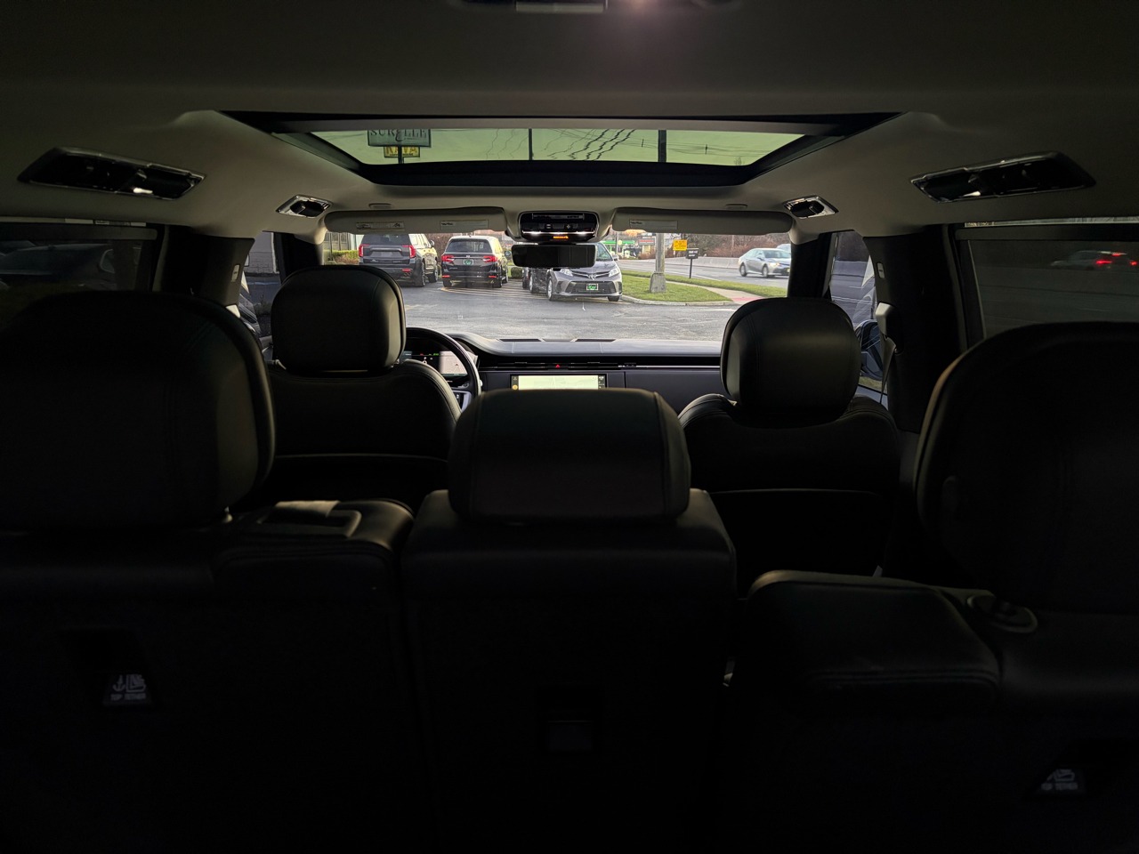 2023 Land Rover Range Rover SE LWB AWD