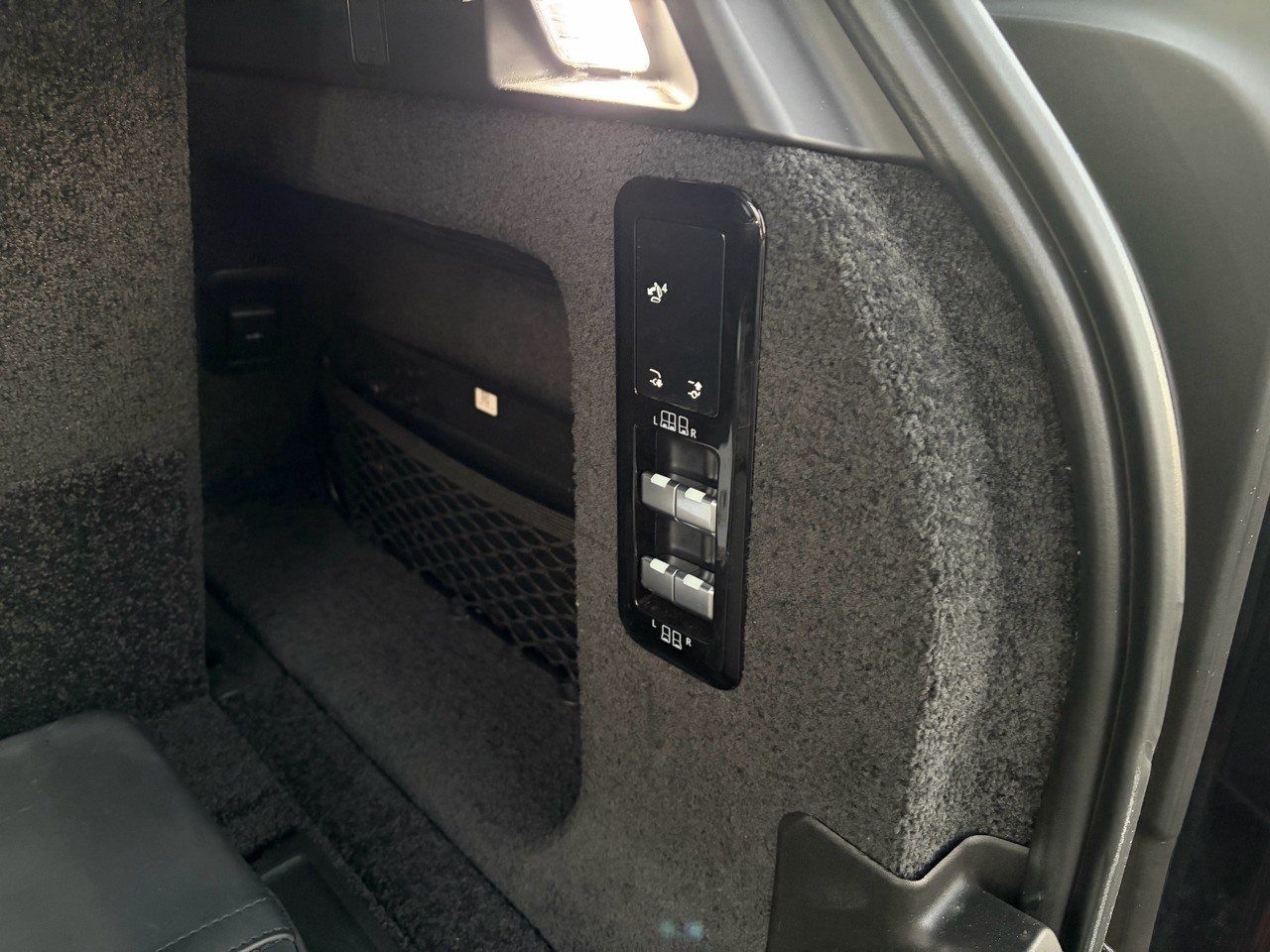 2023 Land Rover Range Rover SE LWB AWD