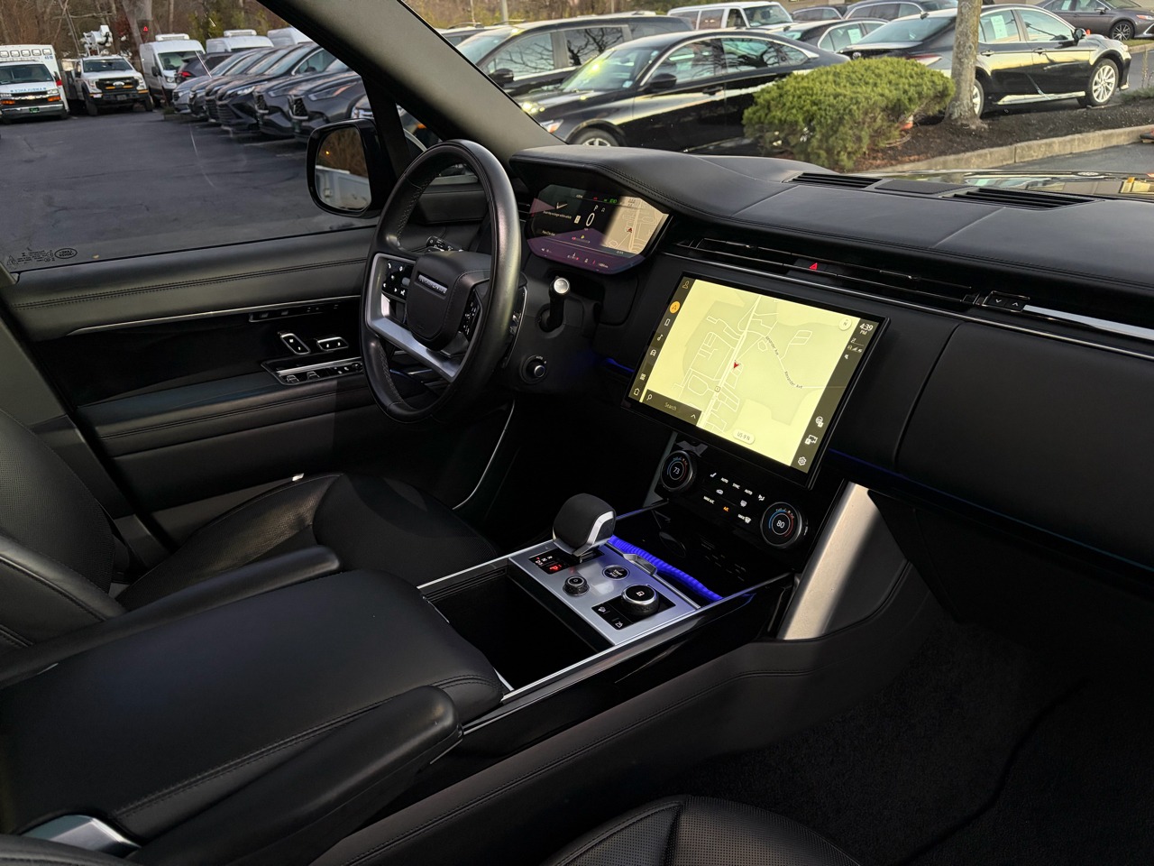 2023 Land Rover Range Rover SE LWB AWD