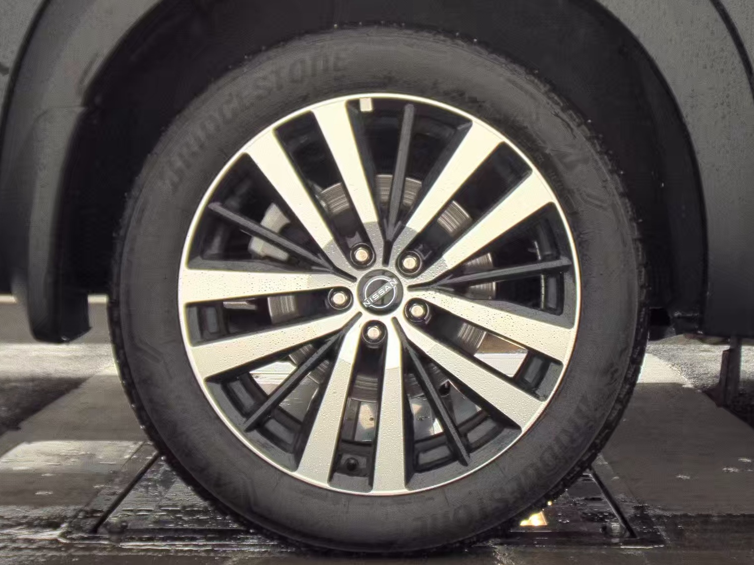 2024 Nissan Pathfinder Platinum AWD