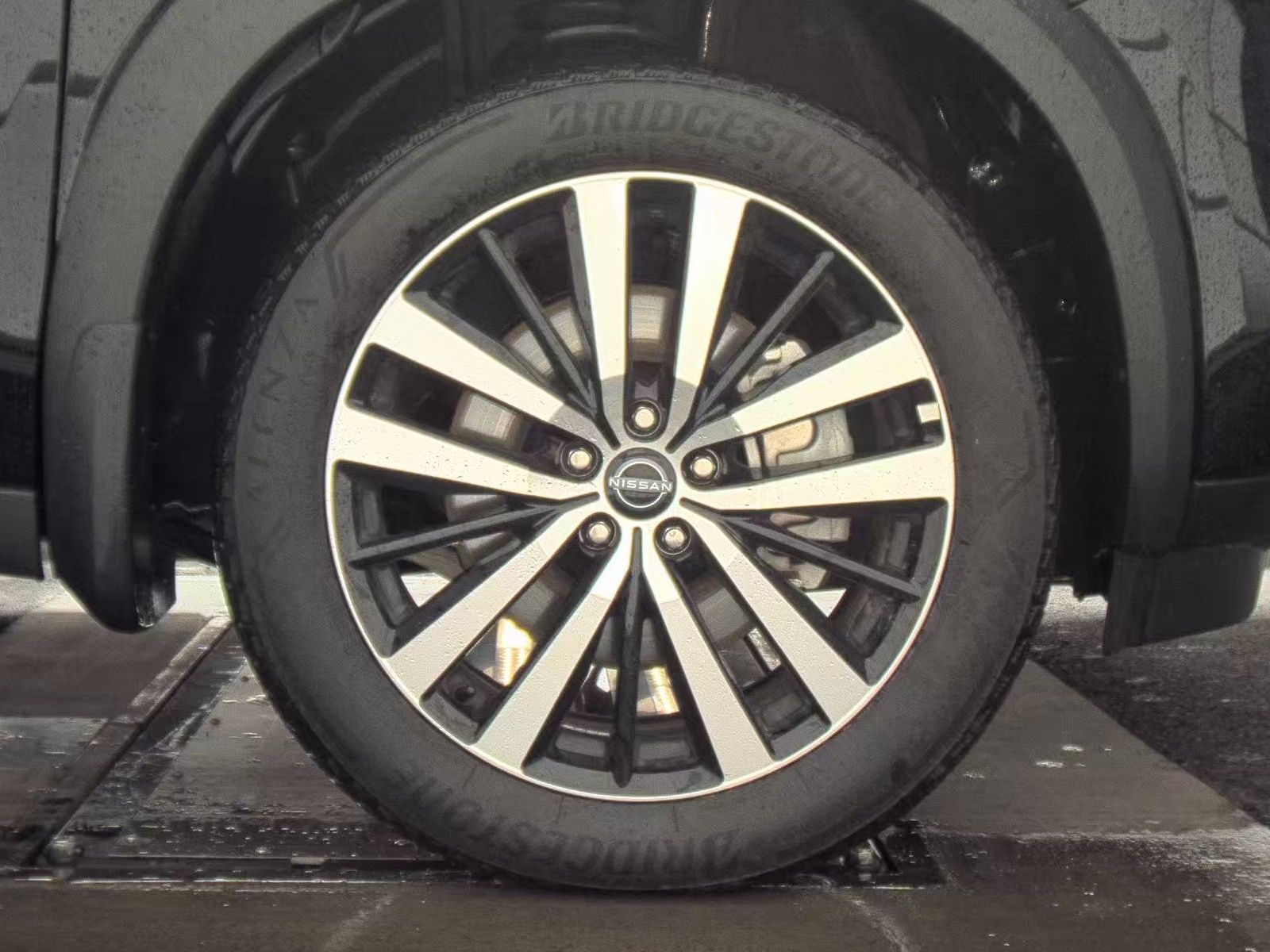 2024 Nissan Pathfinder Platinum AWD