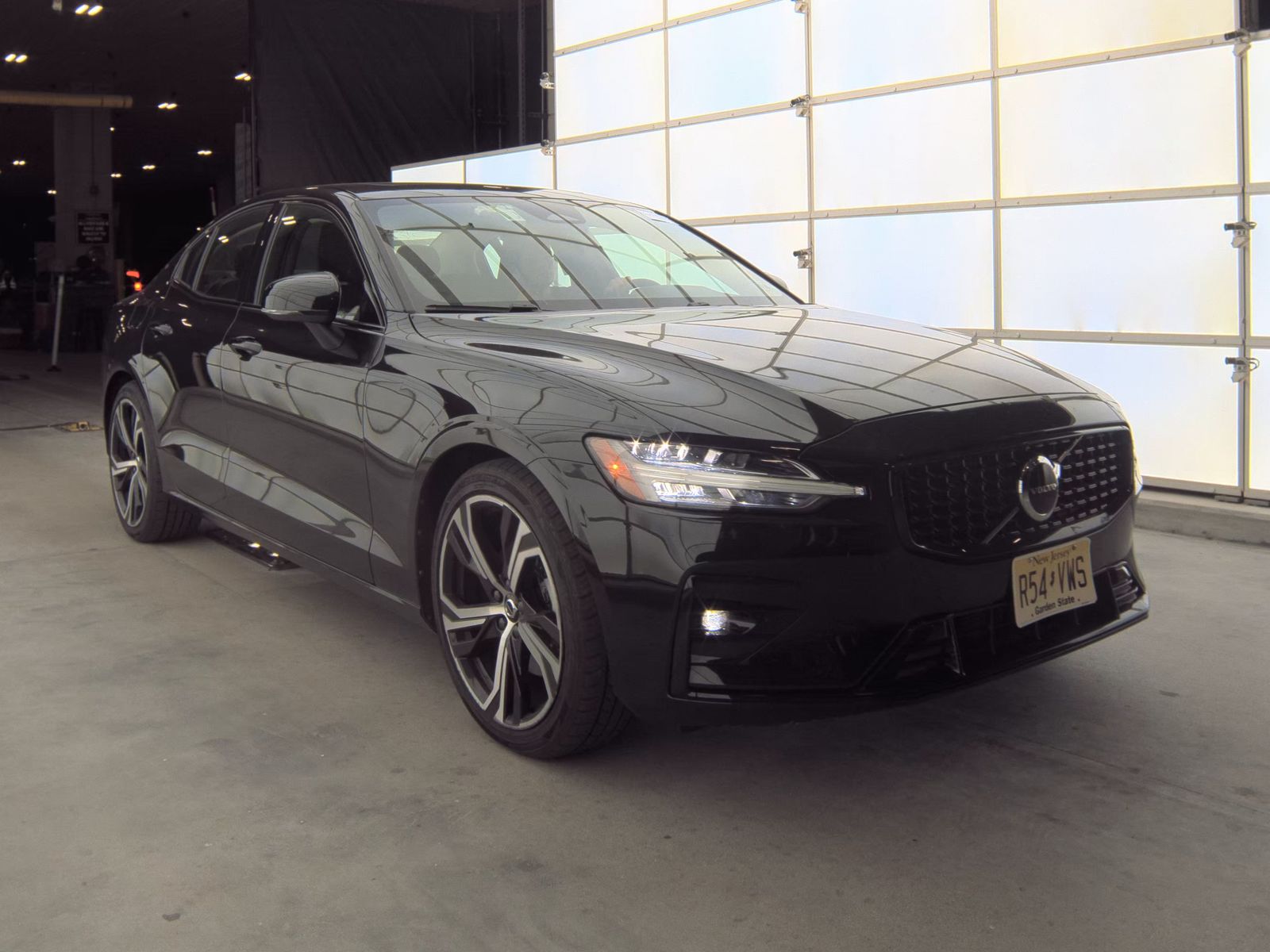 2024 Volvo S60 B5 Core AWD