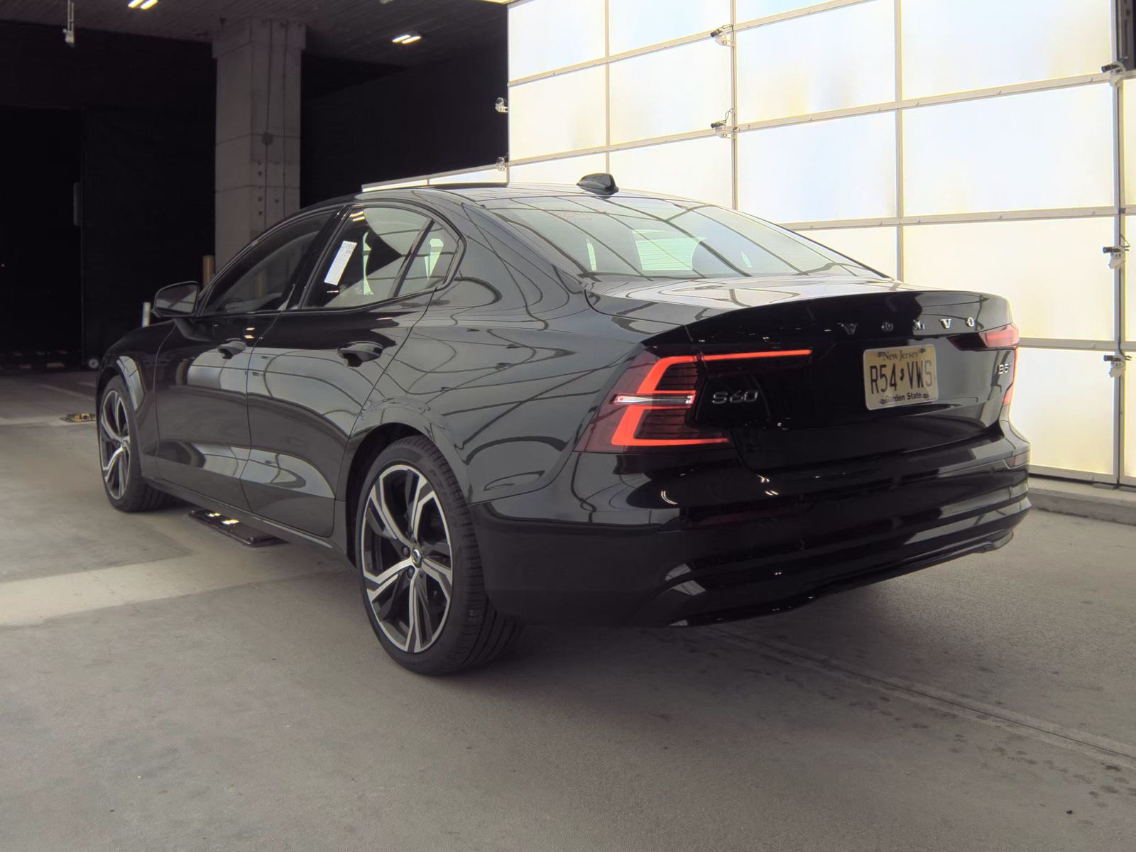 2024 Volvo S60 B5 Core AWD