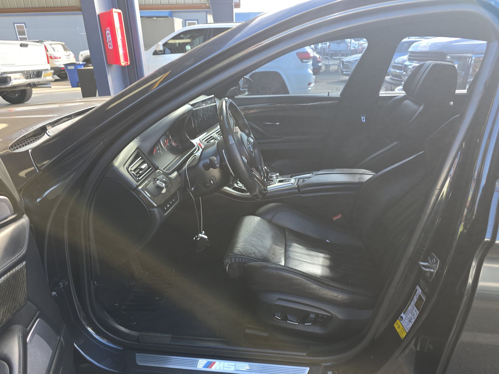 2015 BMW M5 Base RWD