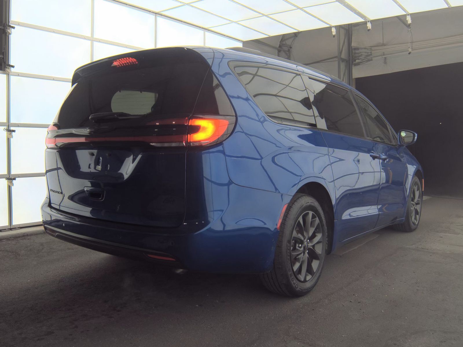 2021 Chrysler Pacifica Touring L FWD