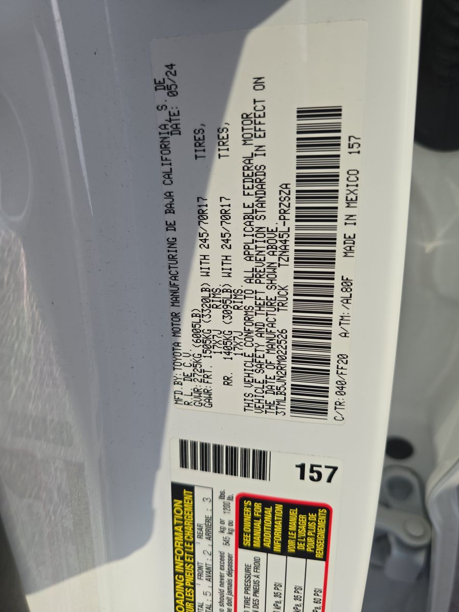 2024 Toyota Tacoma SR5 AWD