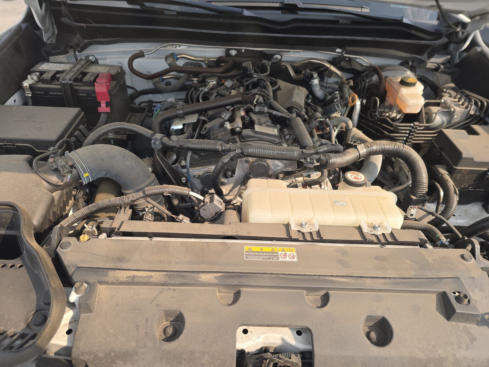 2024 Toyota Tacoma SR5 AWD