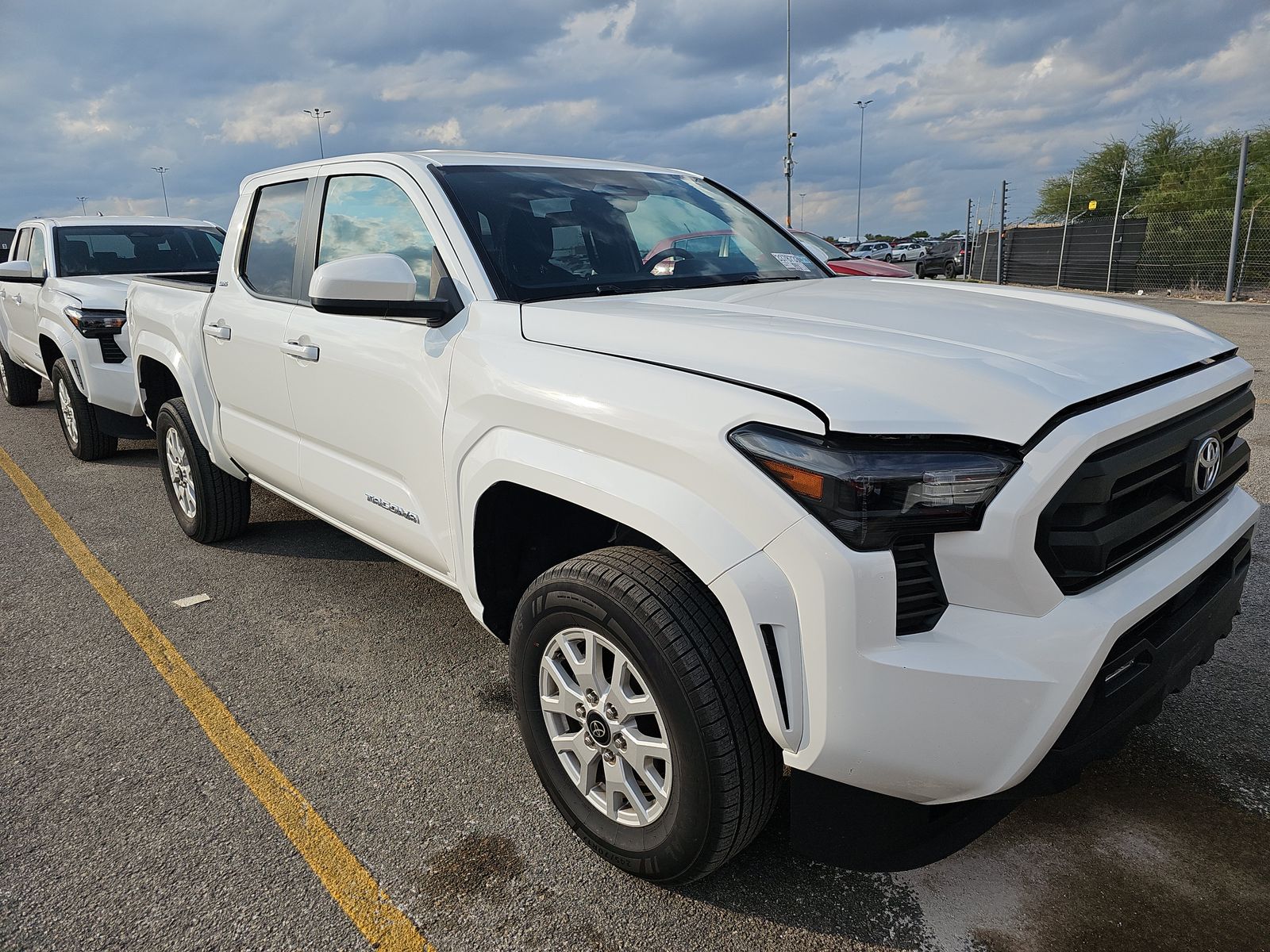 2024 Toyota Tacoma SR5 AWD
