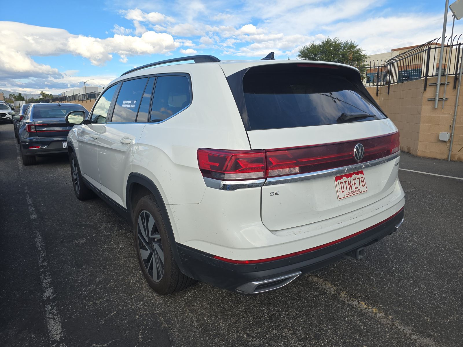 2024 Volkswagen Atlas 2.0T SE AWD