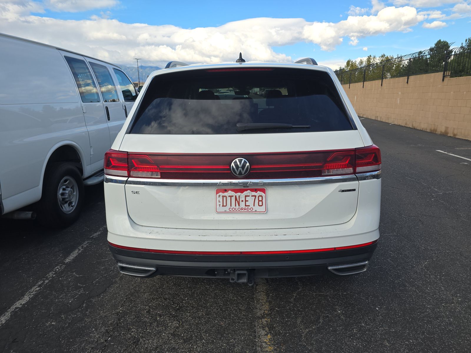 2024 Volkswagen Atlas 2.0T SE AWD