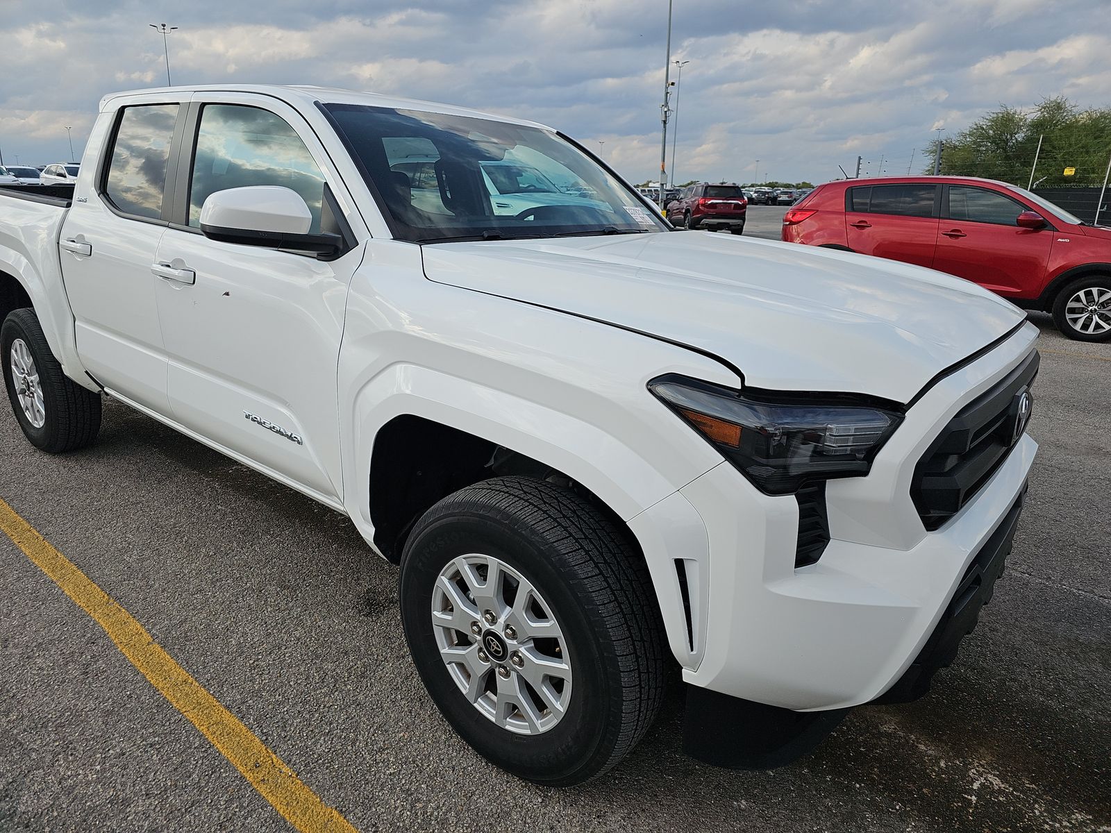 2024 Toyota Tacoma SR5 AWD