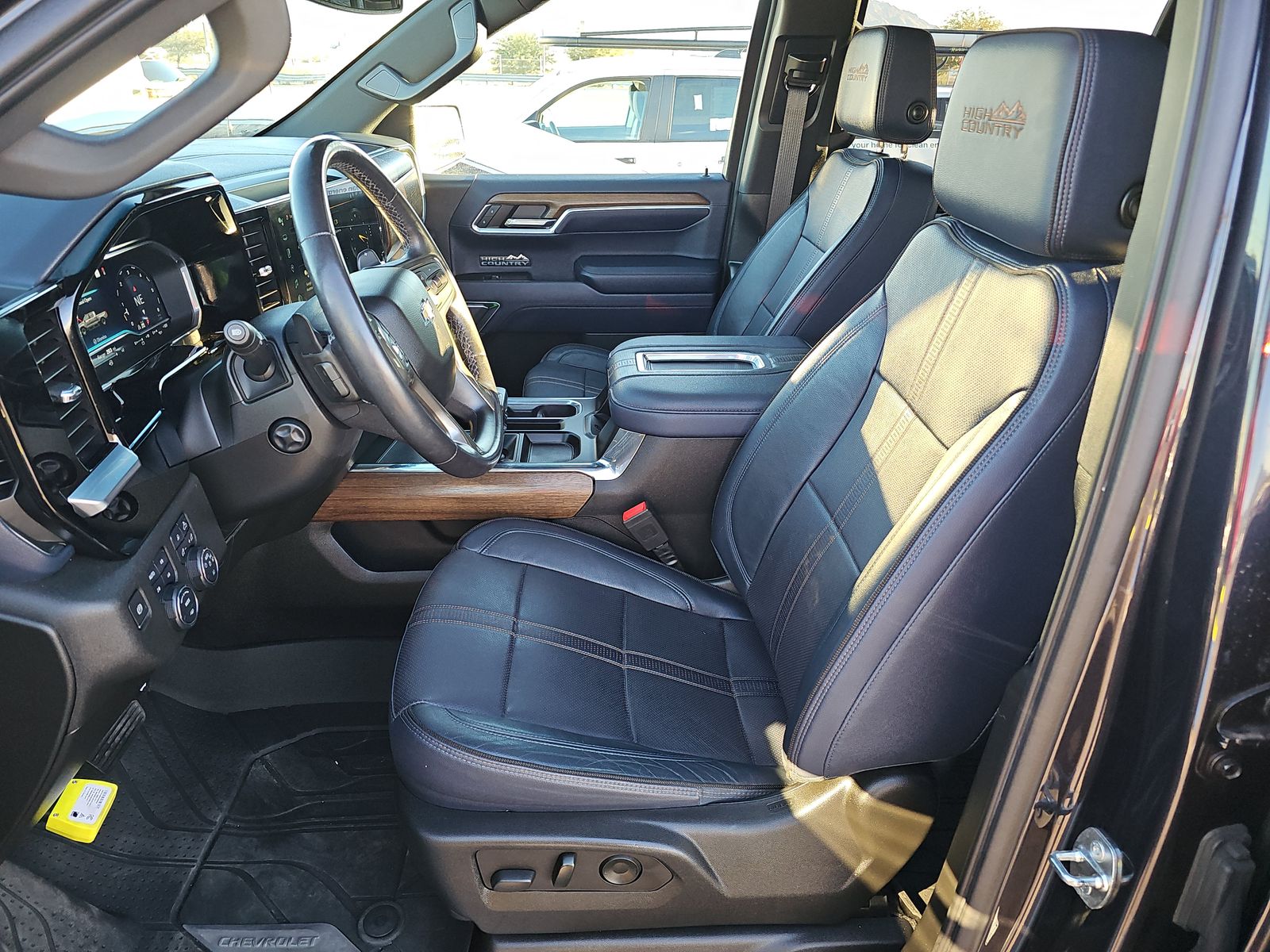 2022 Chevrolet Silverado 1500 High Country AWD