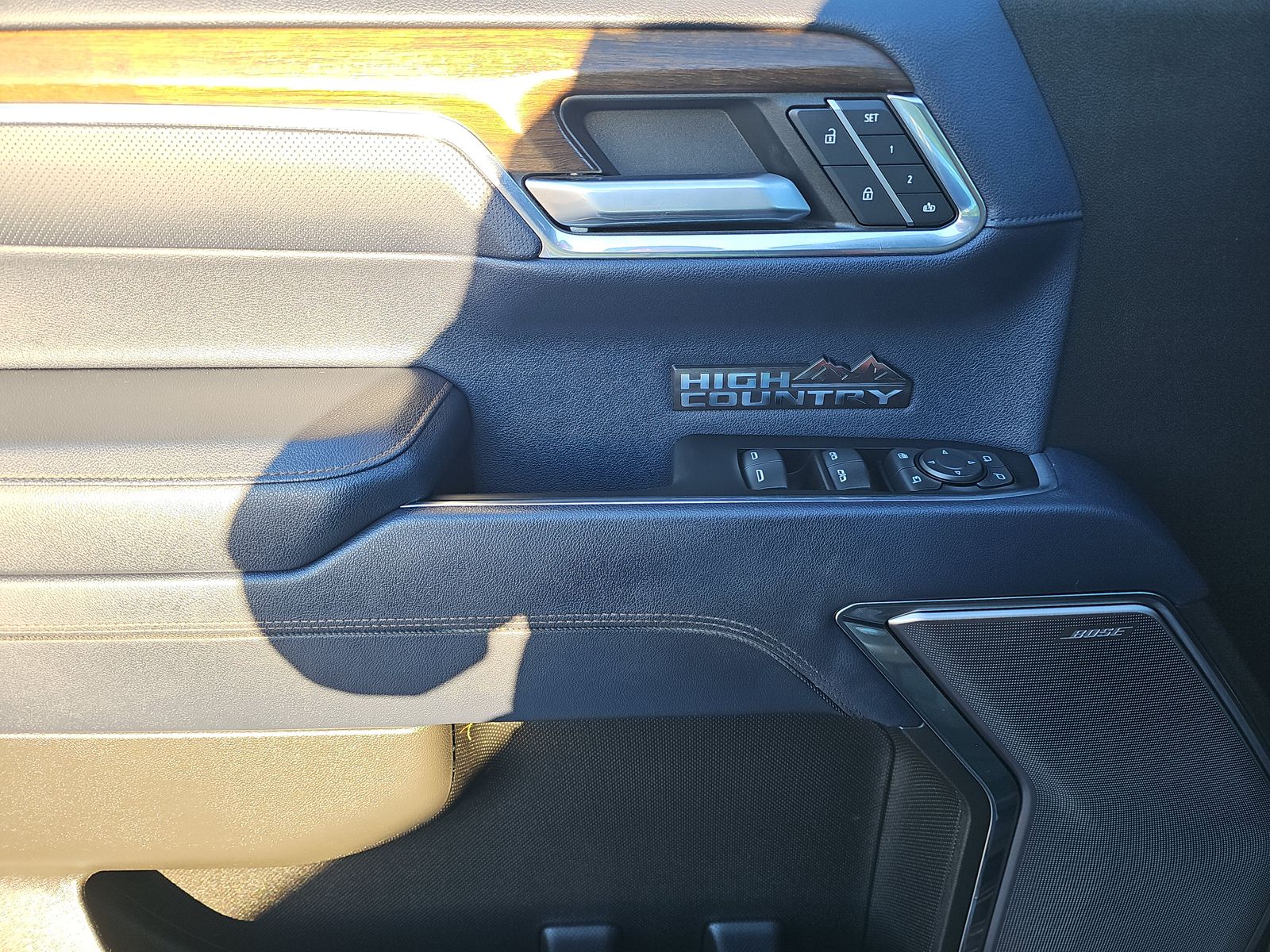 2022 Chevrolet Silverado 1500 High Country AWD