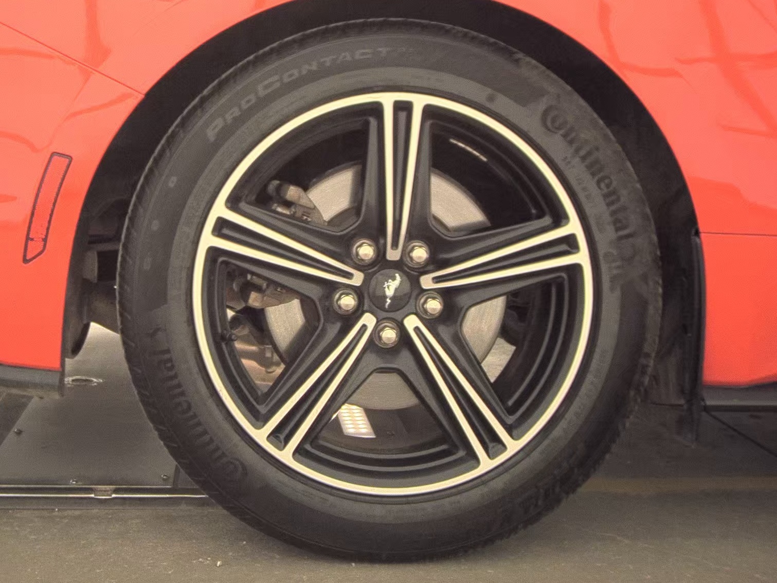 2024 Ford Mustang EcoBoost RWD