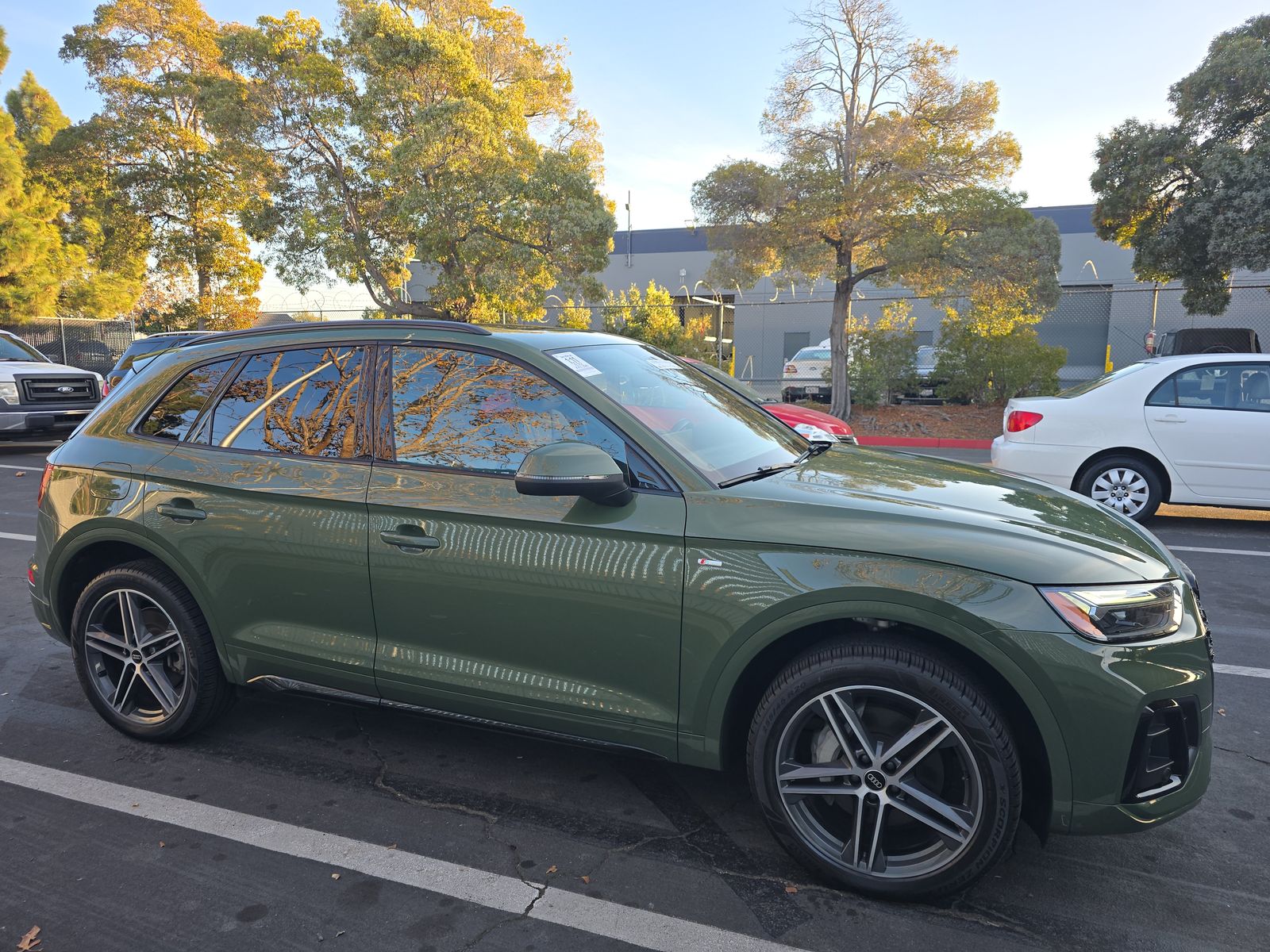 2022 Audi Q5 e Plug-In Hybrid S line Premium Plus AWD