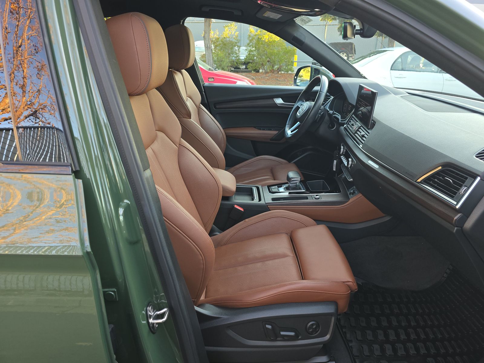 2022 Audi Q5 e Plug-In Hybrid S line Premium Plus AWD