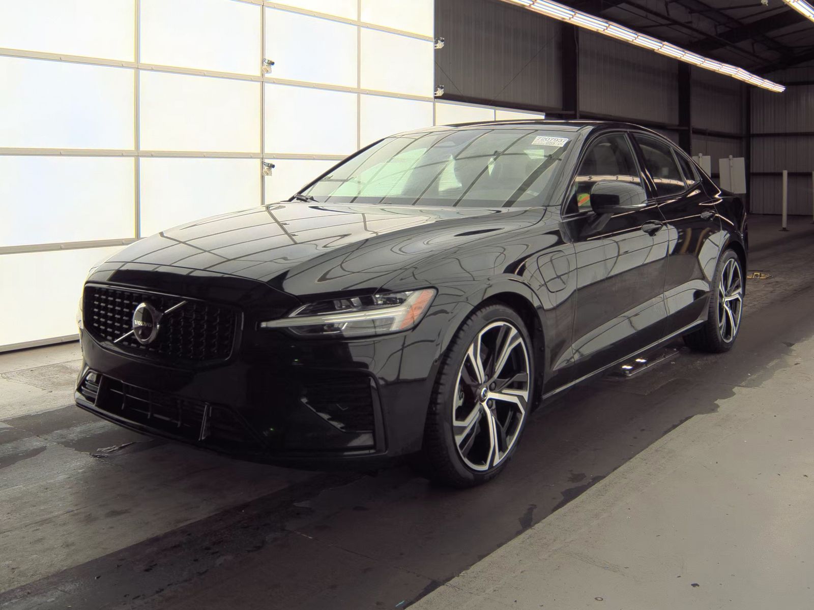2023 Volvo S60 Recharge T8 Plus AWD