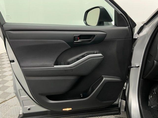 2024 Toyota Highlander LE AWD