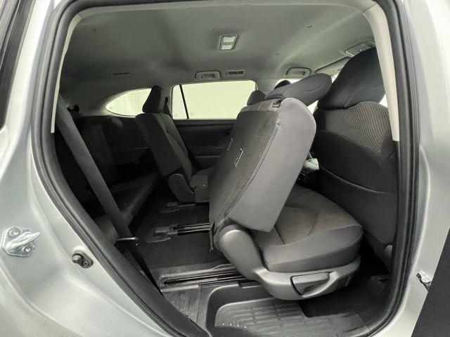 2024 Toyota Highlander LE AWD